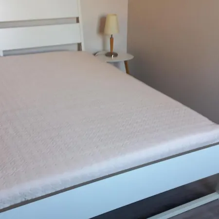 Neries Apartamentai شقة